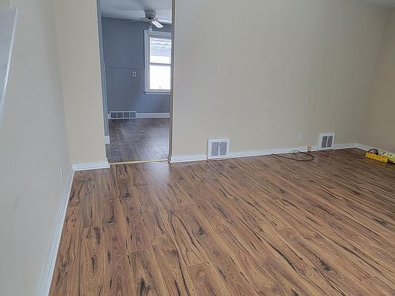 3rd image of 510 Maynard Dr