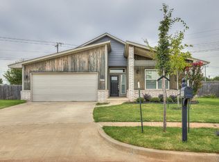 477 Compass Dr, Yukon, OK 73099