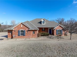 218 Cristina Dr, Guthrie, OK 73044