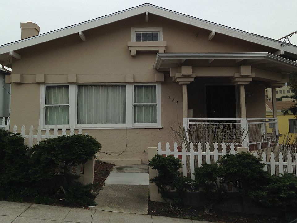 1st image of 426 Van Dyke Ave
