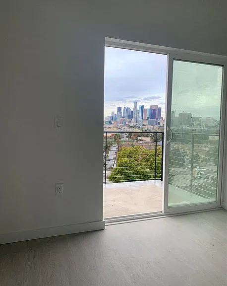 1612 Pleasant Ave #405 — Photo 5