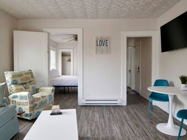 136 17th Ave SE APT 3