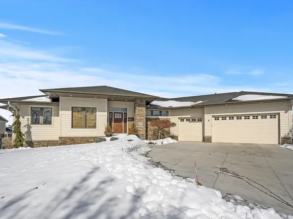 8490 Duck Trl, Victoria, MN 55386