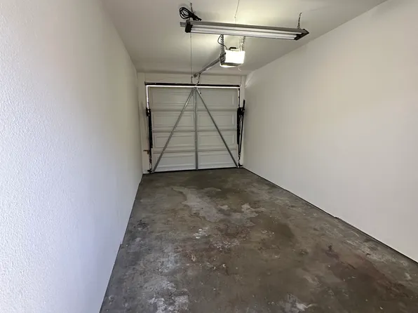 4028 Manhattan Beach Blvd, Lawndale, CA 90260