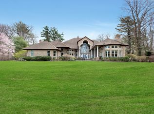 11 Saw Mill Ln, Cold Spring Harbor, NY 11724