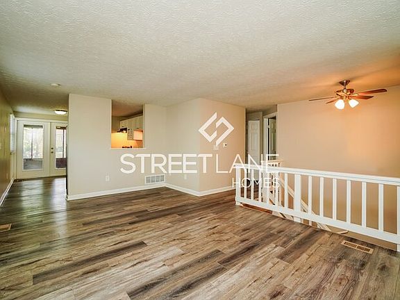 4th image of 6769 Centennial Dr