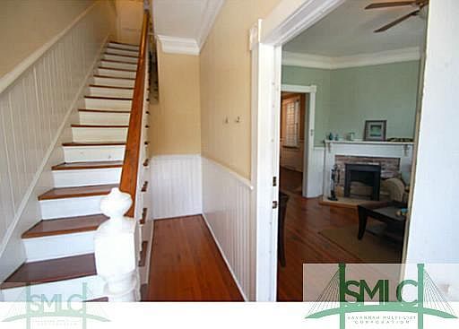 4th image of 542 E Gaston St