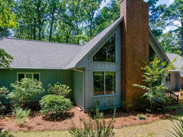 2109 Davie Ln, Camden, SC 29020