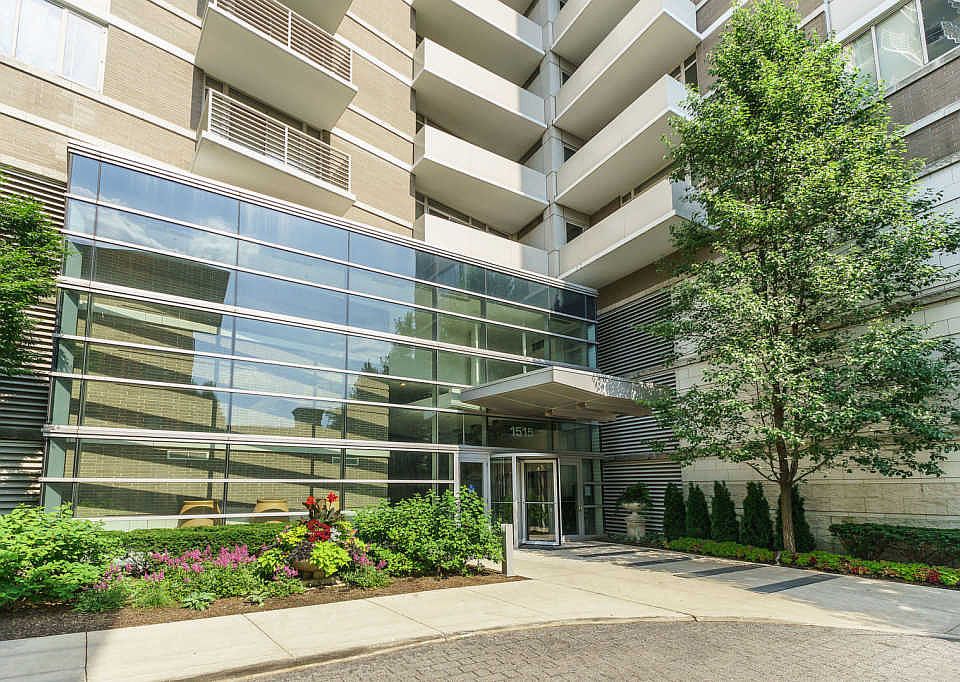 1st image of 1515 S Prairie Ave Unit 1206