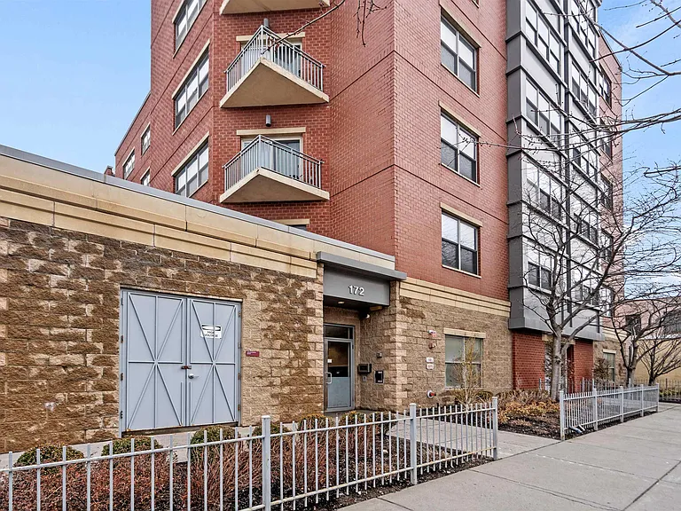 172 Culver Ave #407 — Photo 25