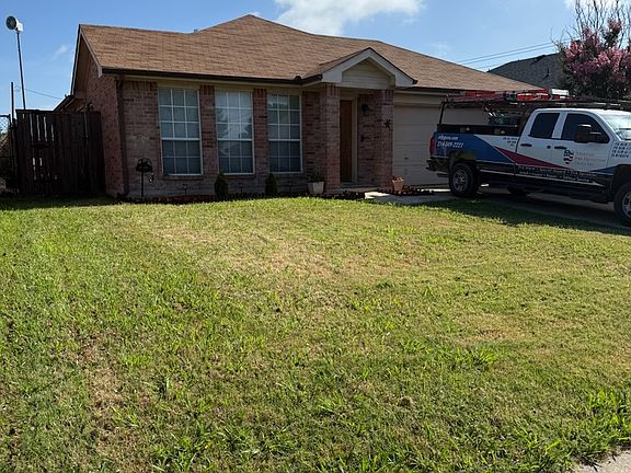 2nd image of 704 Cooper Ln