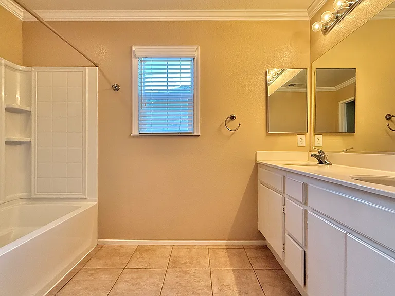 1452 Trouville Ln — Photo 25
