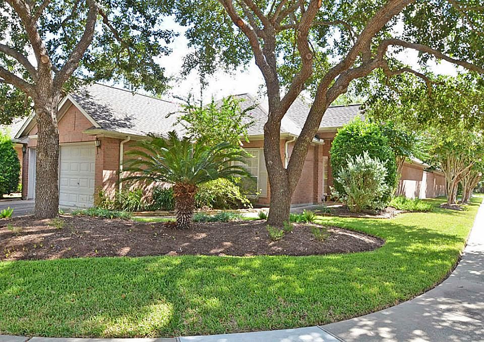 1st image of 13919 Aspen Cove Dr