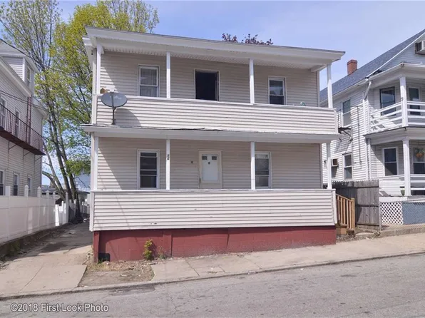 18 Hillhurst Ave, Providence, RI 02909