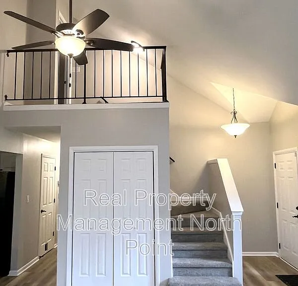 3030 Steeplechase Dr — Photo 6