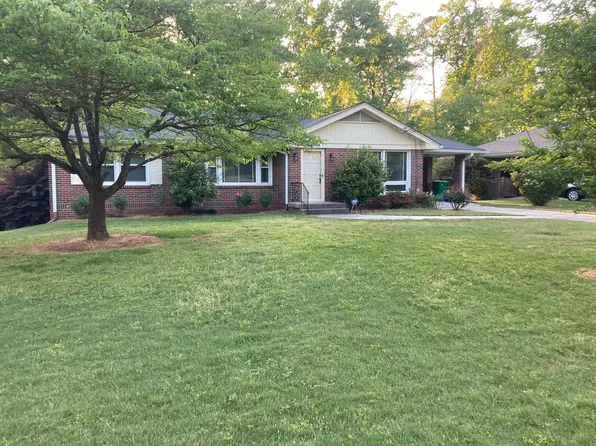 1448 N Amanda Cir NE, Atlanta, GA 30329