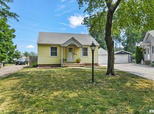 25 Ruth Ct, Springfield, IL 62704