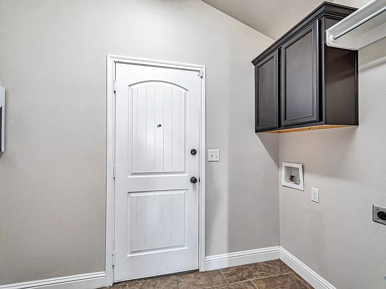 423 O'Rourke St — Photo 22