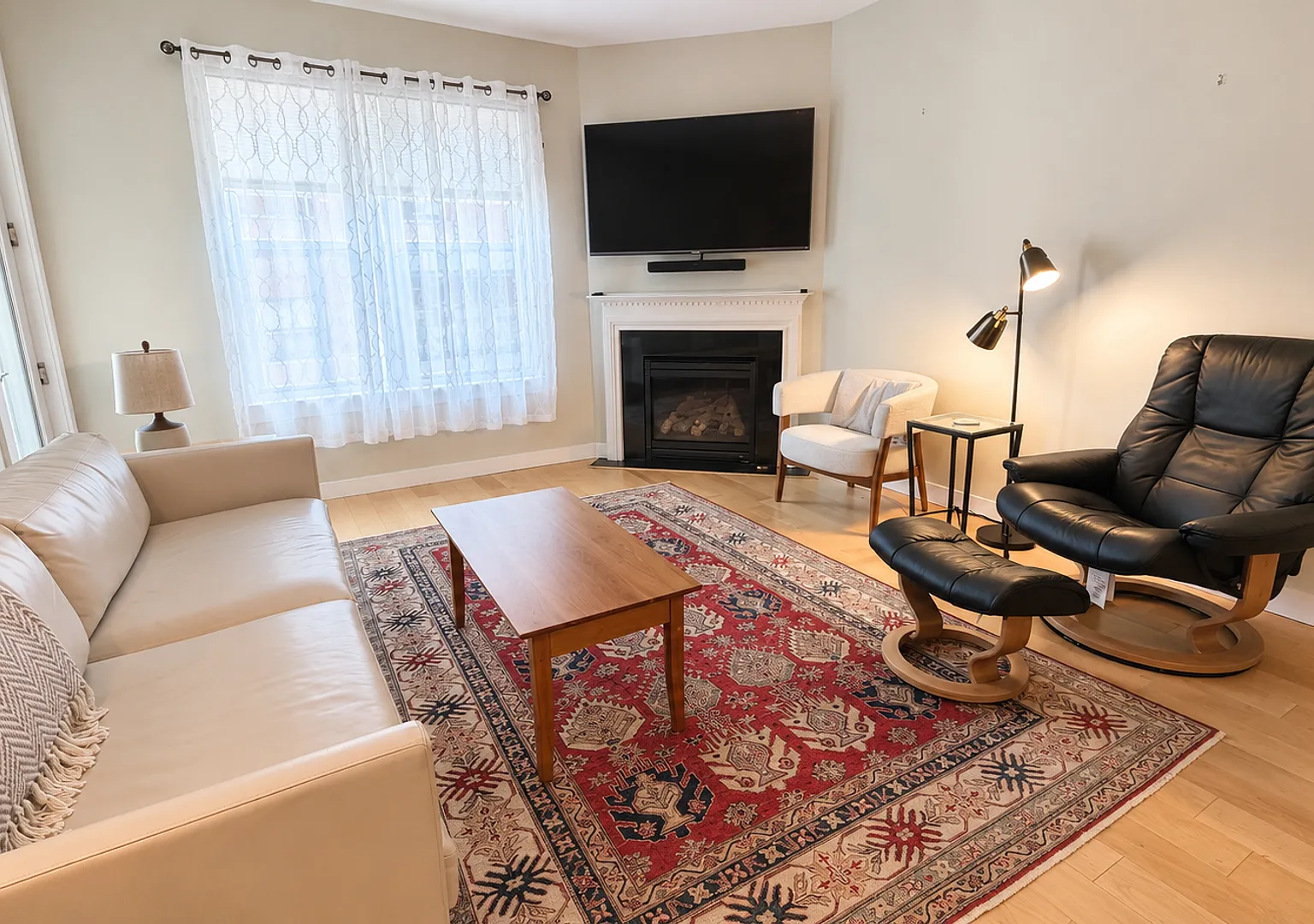 Welcome to The Bay House at 22 Hancock St, Portland, Maine! — Photo 2