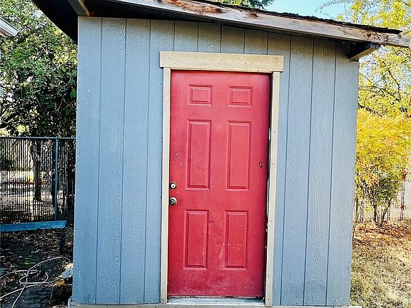 2nd image of 602 29th Street SE #54
