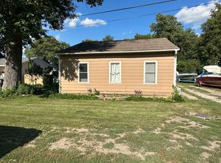 204 N Vine St, Sadorus, IL