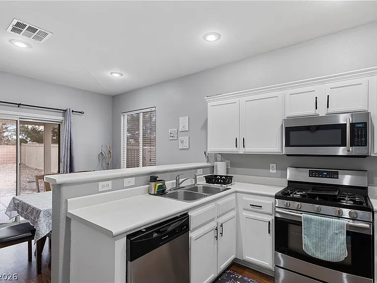 1217 Cove Palisades Dr — Photo 13