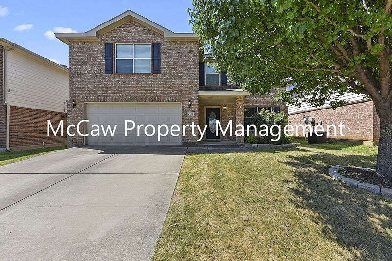 1st image of 4920 Thorn Hollow Dr