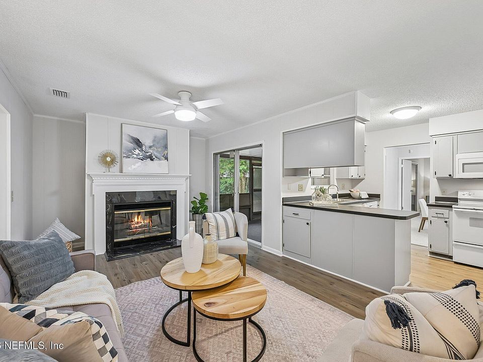 1st image of 200 DEBARRY Avenue