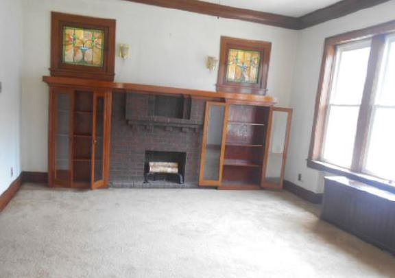 5th image of 8559 S Saginaw Ave