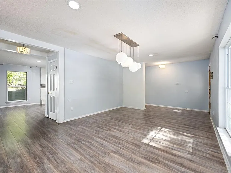 11918 Hornsby St — Photo 10