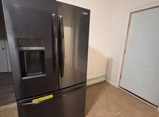 22 Laurel St Unit 2, Waterbury, CT 06702