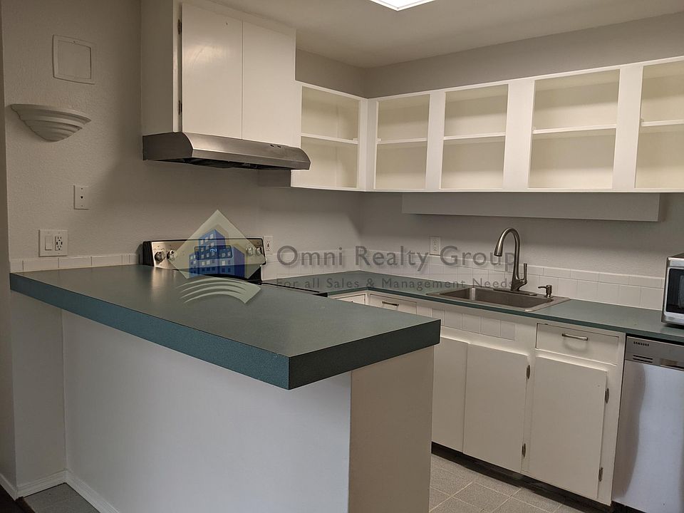Kitchen with Bar Top