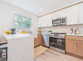 154 Buttonwood Dr, Ewing, NJ 08638