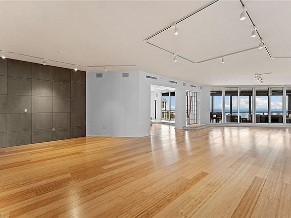 3rd image of 1801 Gulf Shore BLVD N #702