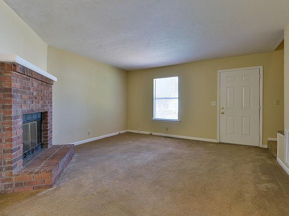 5th image of 3236 Lakeford Dr