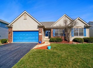 141 Bellebrooke Dr, Pataskala, OH 43062