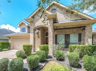 2504 Fastwater Creek Dr, Pearland, TX 77584