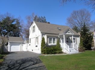 89 Hulls Hwy, Southport, CT 06890
