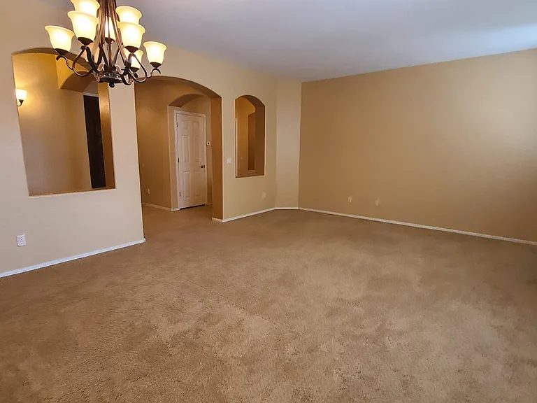 3653 E Sparrow Pl — Photo 6