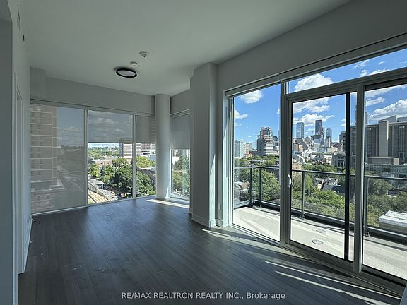 2nd image of 664 Spadina Ave #1103