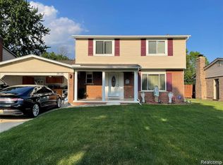 36146 Almont Dr, Sterling Heights, MI 48310
