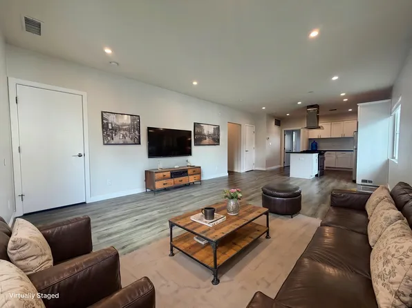26 Bonito Ave, Long Beach, CA 90802