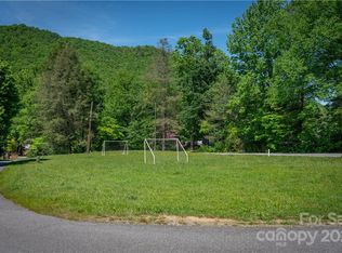 Twinbrook Ln, Maggie Valley, NC 28751