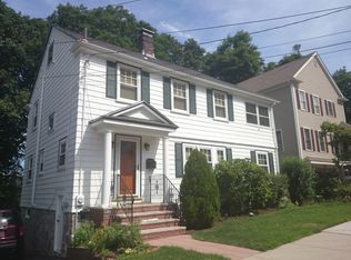 16 Robin St, West Roxbury, MA 02132