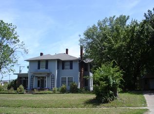 1100 W Main St, Clarksville, TX 75426