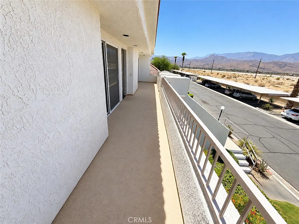 2 bed, 1.5 bath, 848 sqft, $1,850 — Photo 3