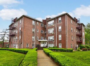 600C Pelham Rd APT 2B, New Rochelle, NY 10805