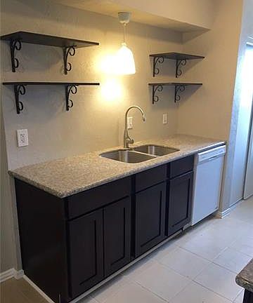 4th image of 343 Cypress St