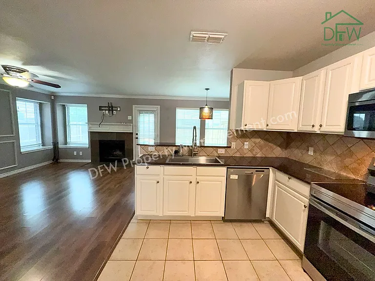12614 Oceanside Dr — Photo 6