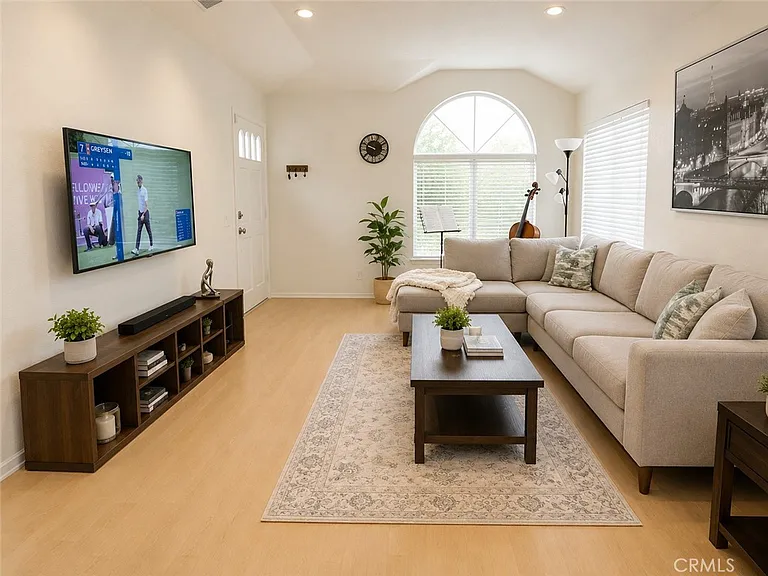 123 Sandpiper Ln — Photo 1